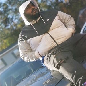 Meet your Posher, Stephen